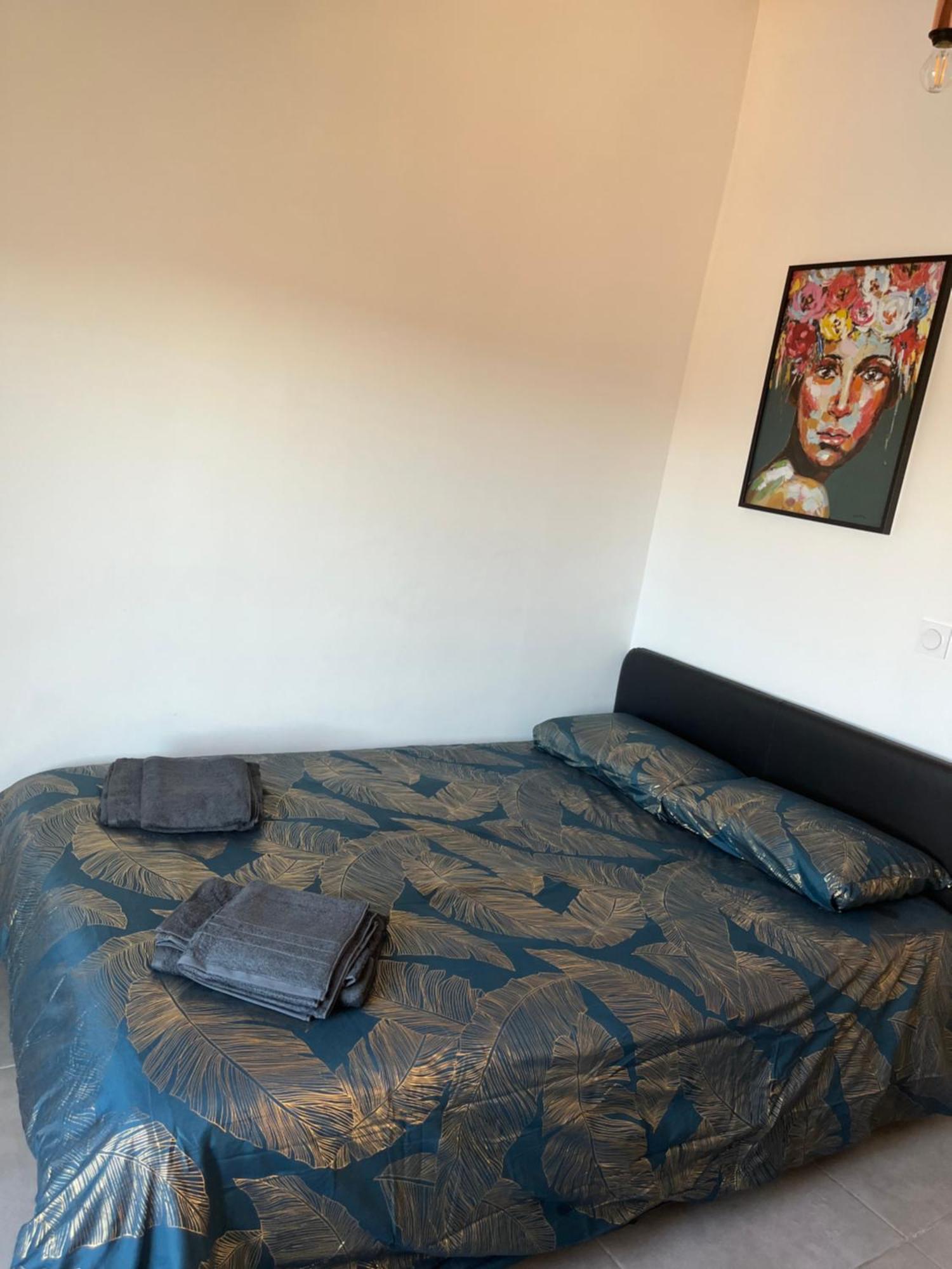 פרפיניין Charmant Appartement Climatise Quartier Las Cobas מראה חיצוני תמונה